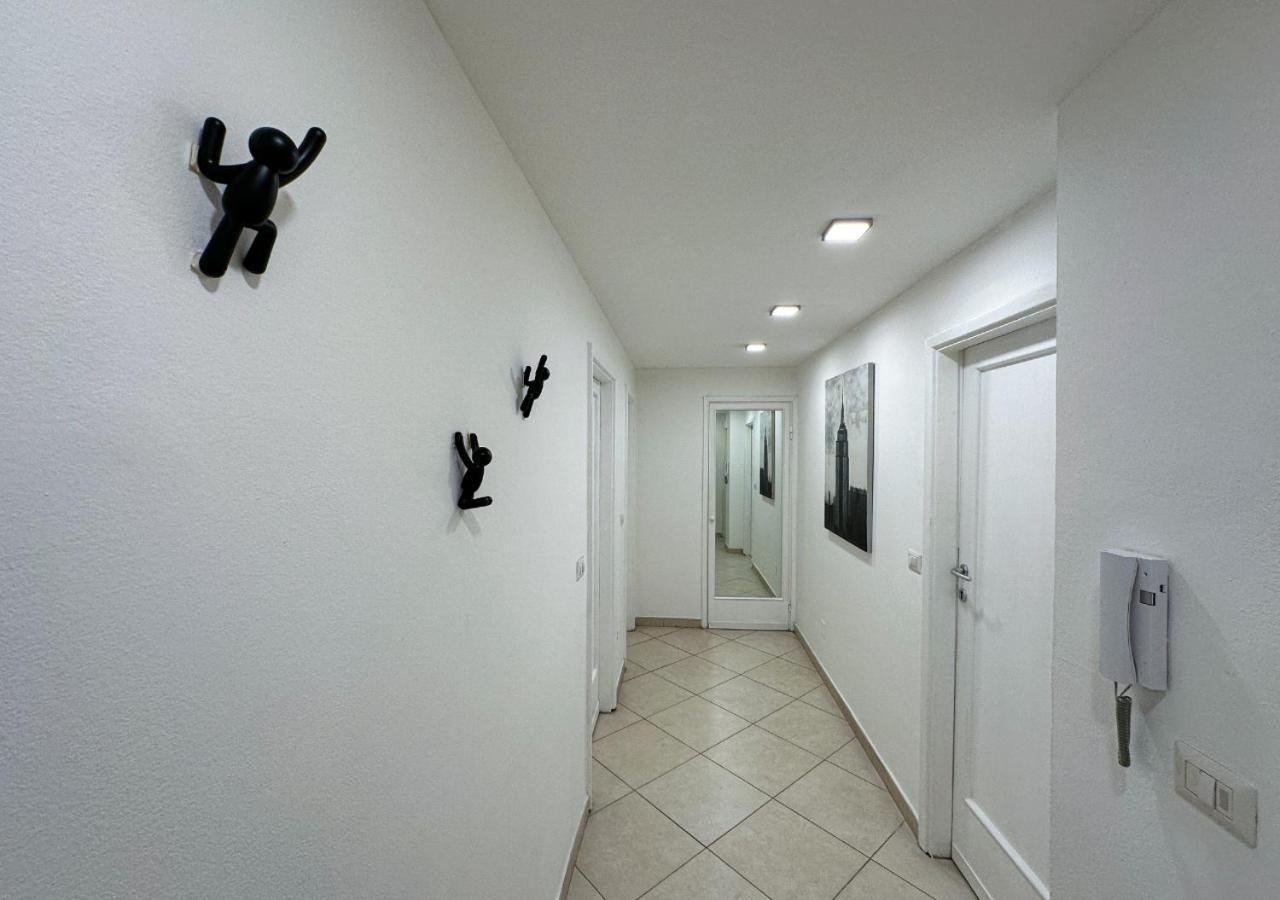 Modern Cenisio Apartment - Self Check-In & Parking Milano Eksteriør bilde