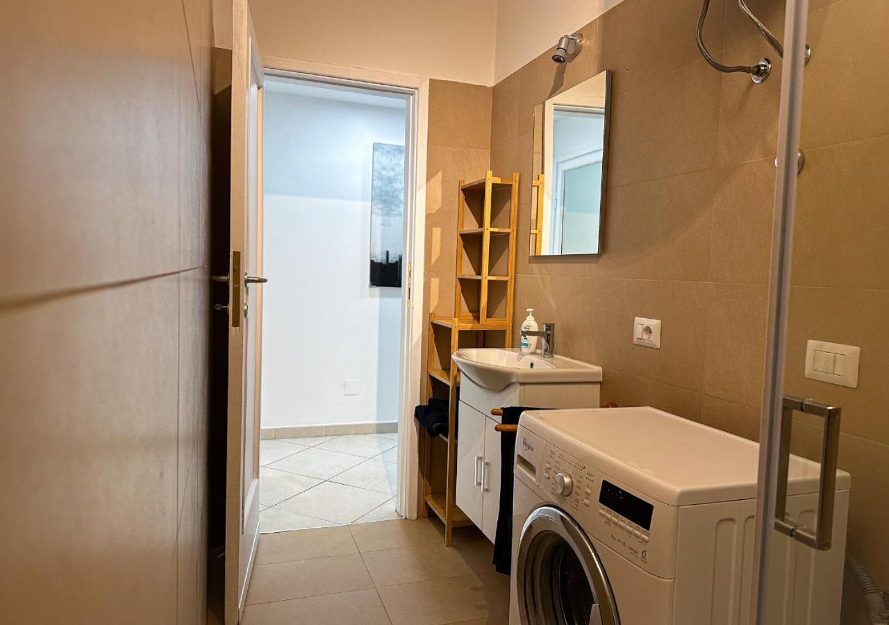 Modern Cenisio Apartment - Self Check-In & Parking Milano Eksteriør bilde